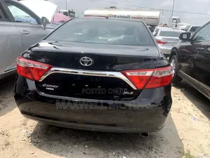 Toyota Camry XLE 4dr Sedan (2.5L 4cyl 6A) 2015 Black