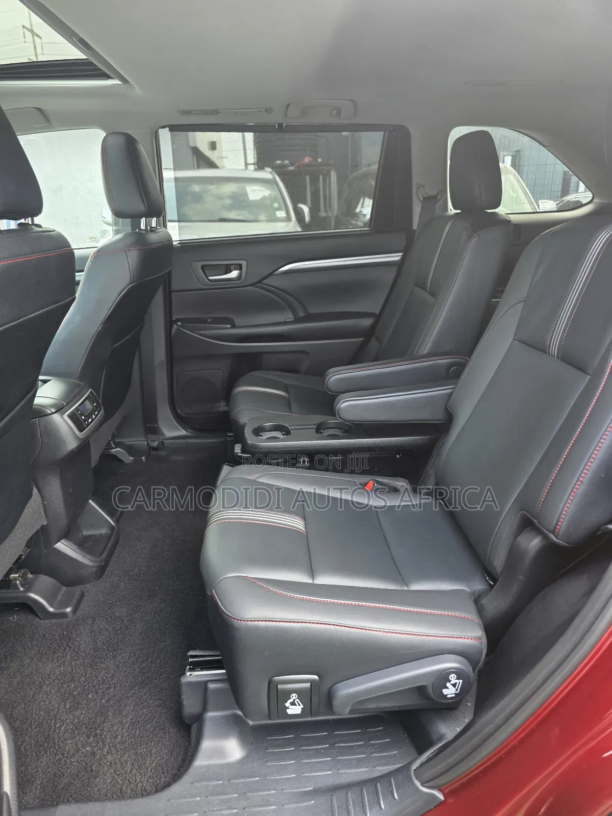 Toyota Highlander SE 2019 Burgundy