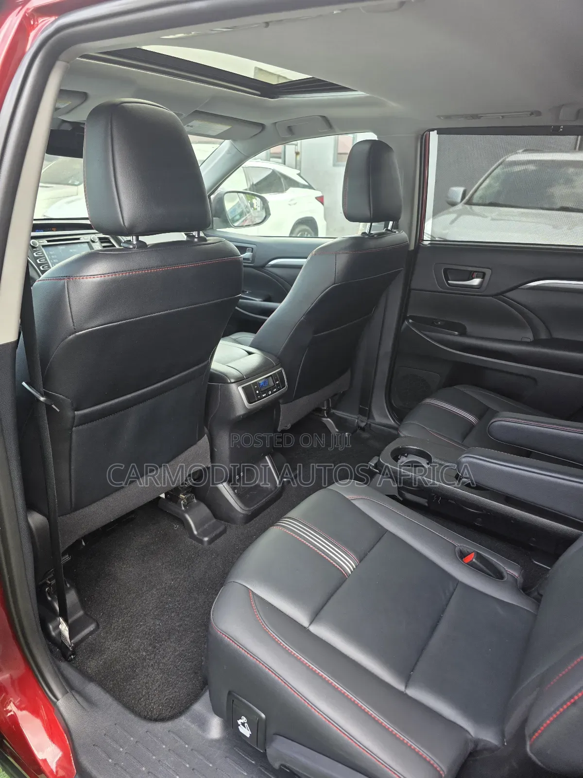 Toyota Highlander SE 2019 Burgundy