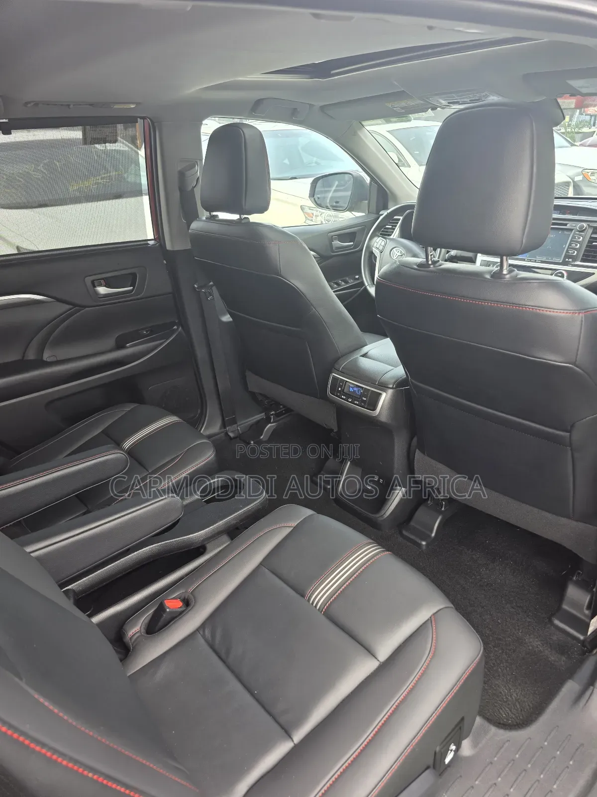 Toyota Highlander SE 2019 Burgundy
