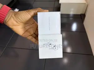 Apple Airpod 4 Active Noise Cancellation