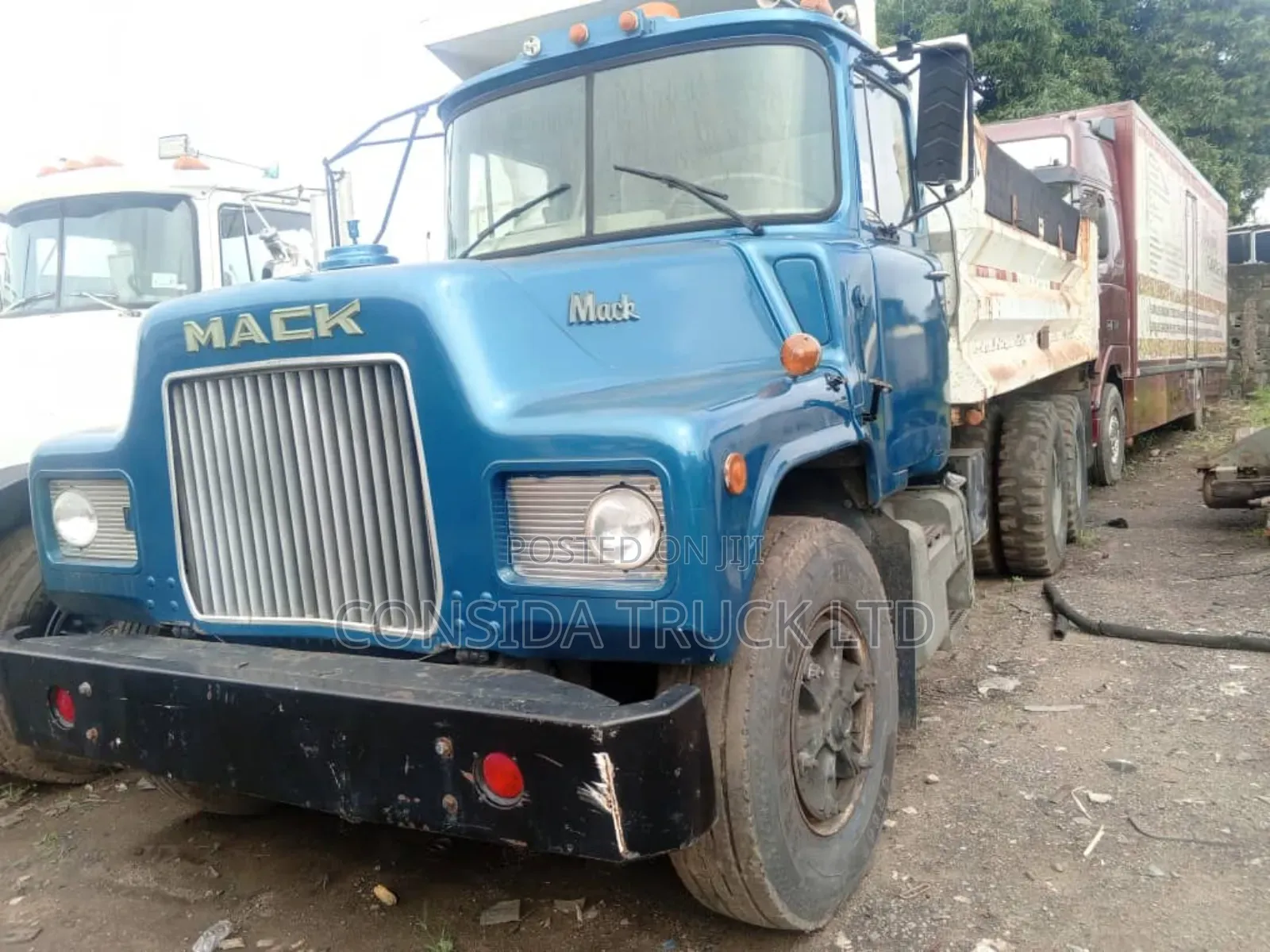 Mack Lr Blue 1998