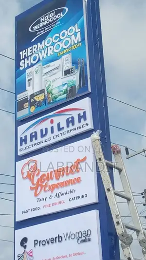 Pylon (Outdoor Sign)