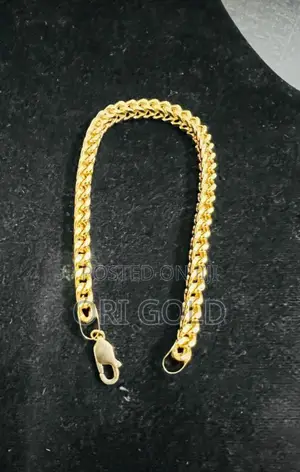 Photo - Gold Bracelet