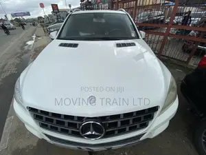 Mercedes-Benz M Class ML350 4dr SUV (3.5L 6cyl 7A) 2014 White
