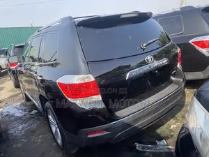 Toyota Highlander 2013 Black