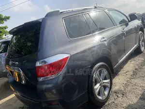 Toyota Highlander 2013 Gray