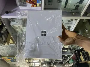 Microsoft Surface Pro Snapdragon X Plus 16gb of Ram, 256gb