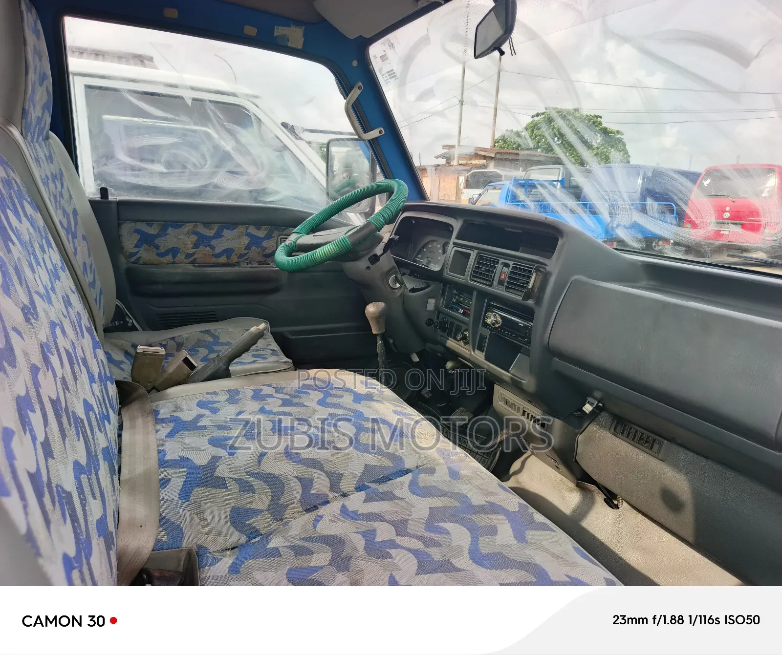 Ford Husky 2000 Blue