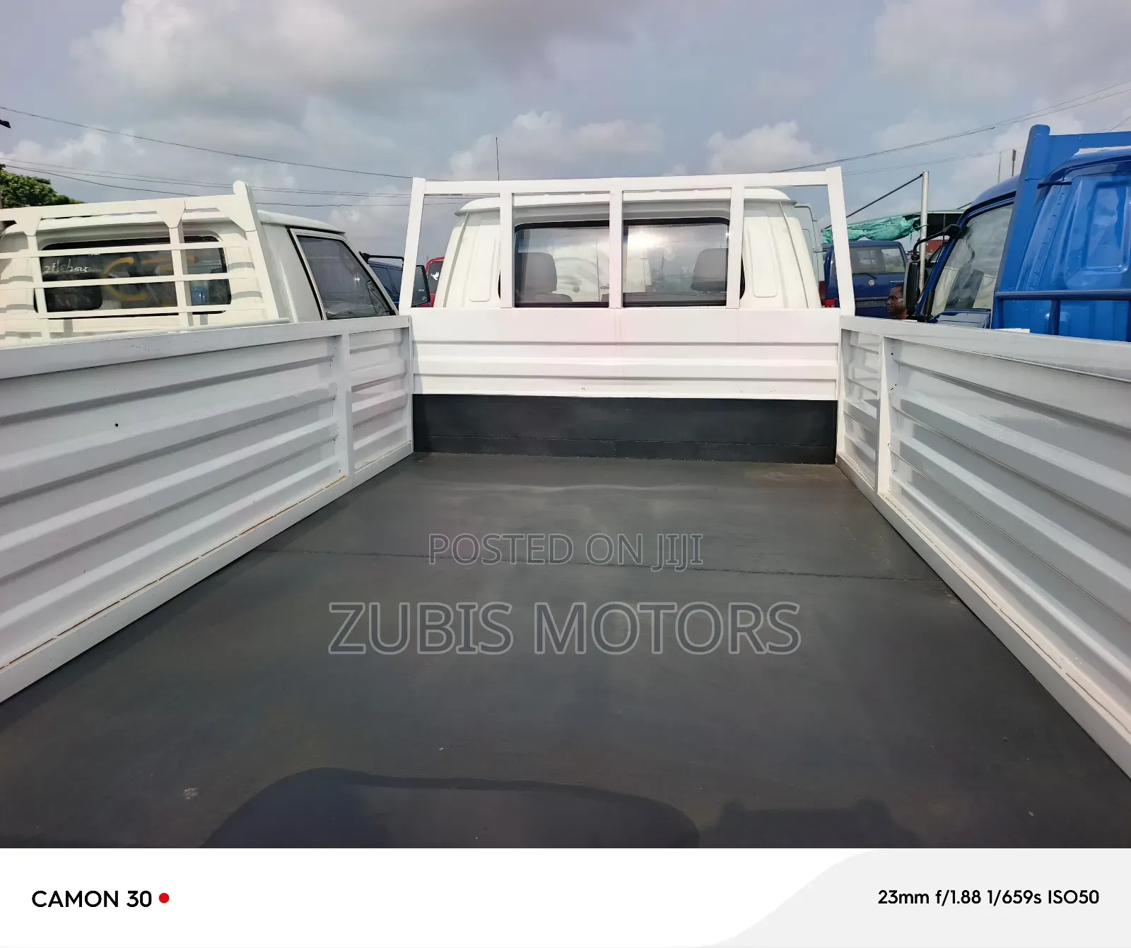 Mitsubishi Delica 2005 White