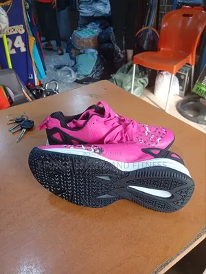 Lawn Tennis Shoes