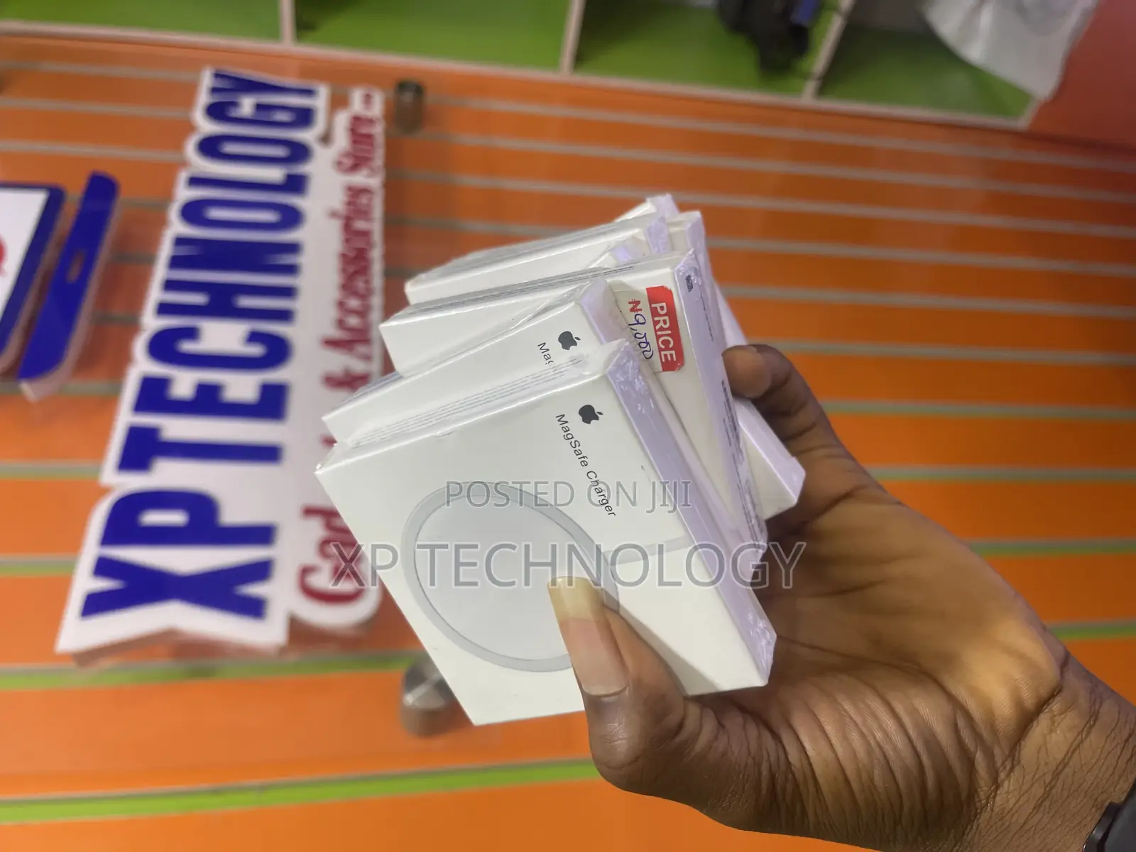 iPhone Wireless Magnetic Charger