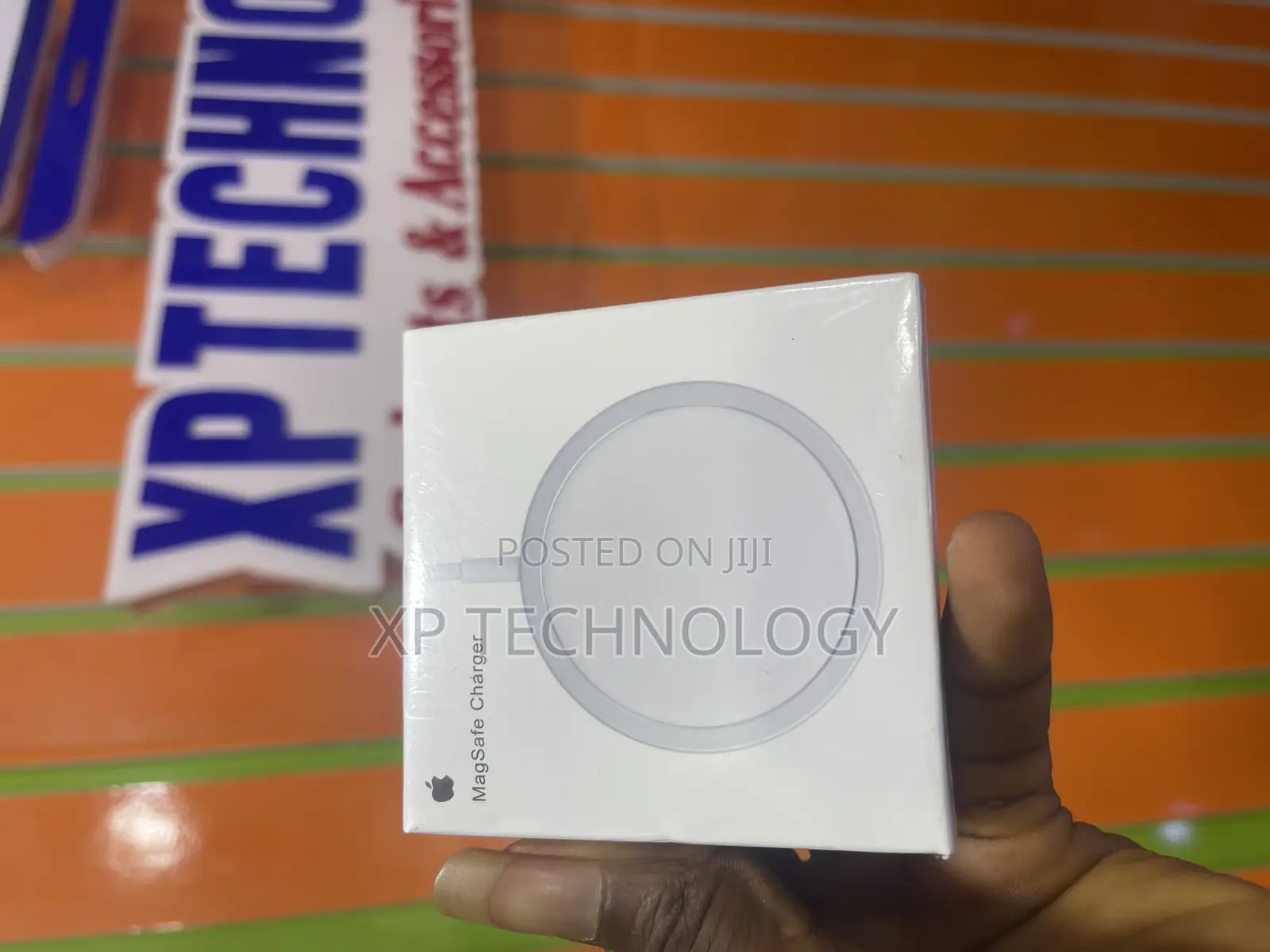 iPhone Wireless Magnetic Charger