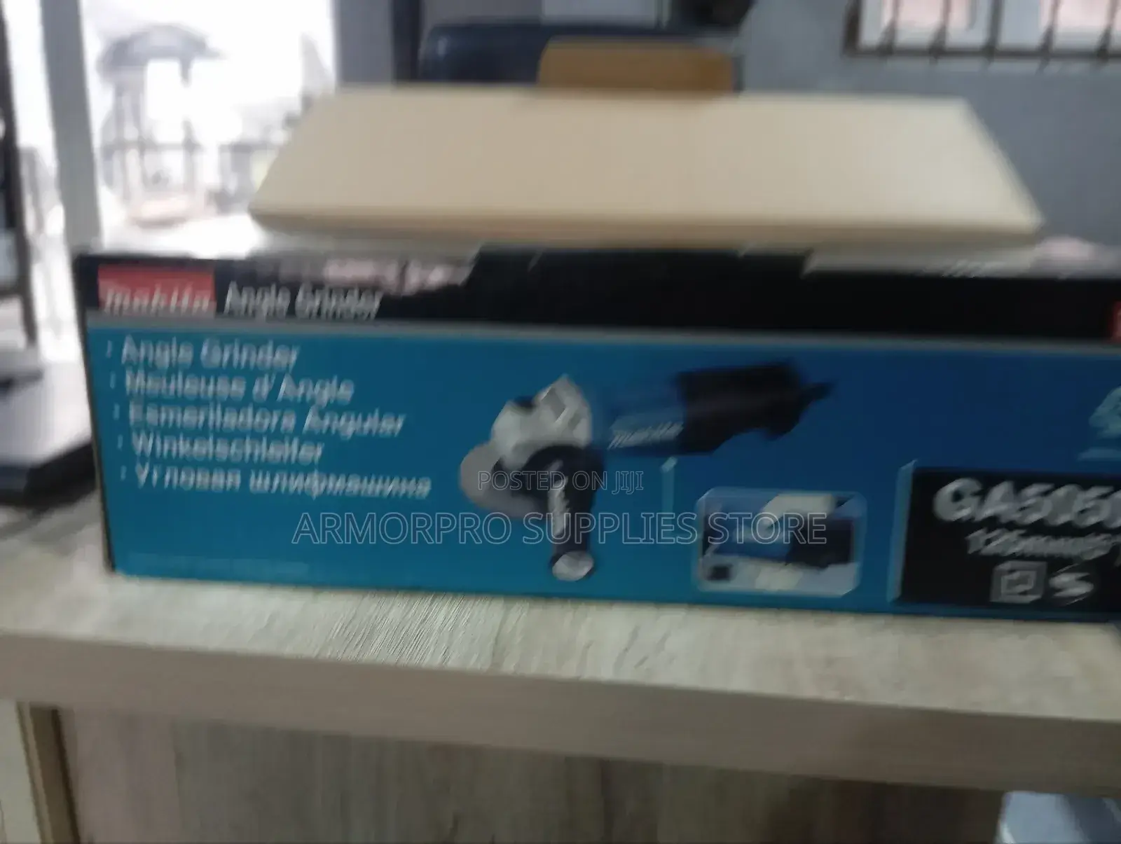 Makita Angle Grinder 5"(Ga 5050r)