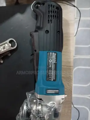 Makita Angle Grinder 5"(Ga 5050r)
