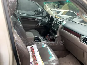 Lexus GX 460 Premium 2013 Gold