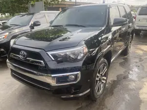 Toyota 4-Runner Limited 4x4 2019 Black