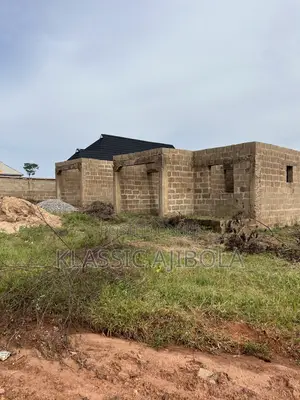 Photo - Rented Apartment for Sale. 8 Room and Parlor Slot