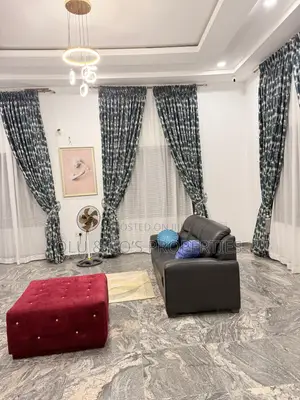Furnished 4bdrm Duplex in Von Garden District for rent