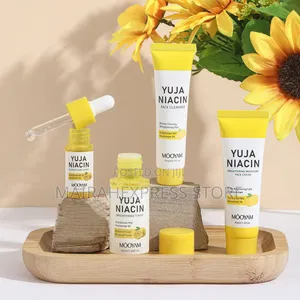 Photo - Yuja Niacin 30 Days Brightening Set. Alveena
