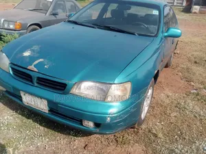 Photo - Toyota Carina E 1998 Blue