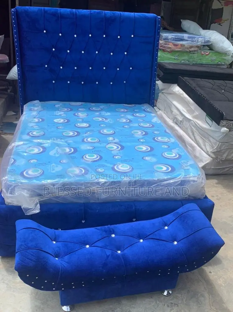 Luxury Upholstery Bedframe 4.5 by 6