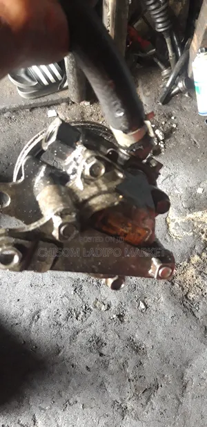 Power Steering Pump for Toyota Avalon 2001,2002,2003,2007