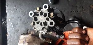 Power Steering Pump for Toyota Rav4 2003,2004,2005 Model
