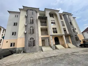 3bdrm Block of Flats in Wuye for sale
