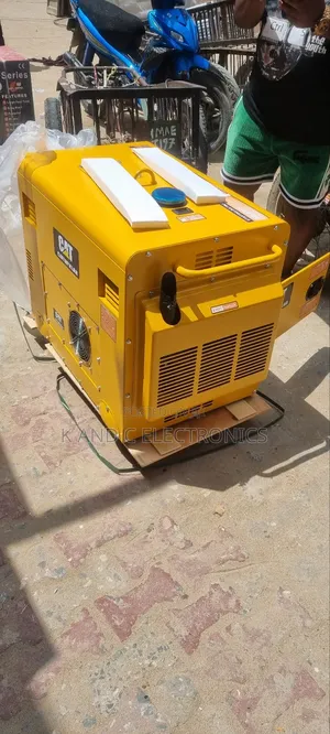Cat 12kva Diesel Soundproof Generator