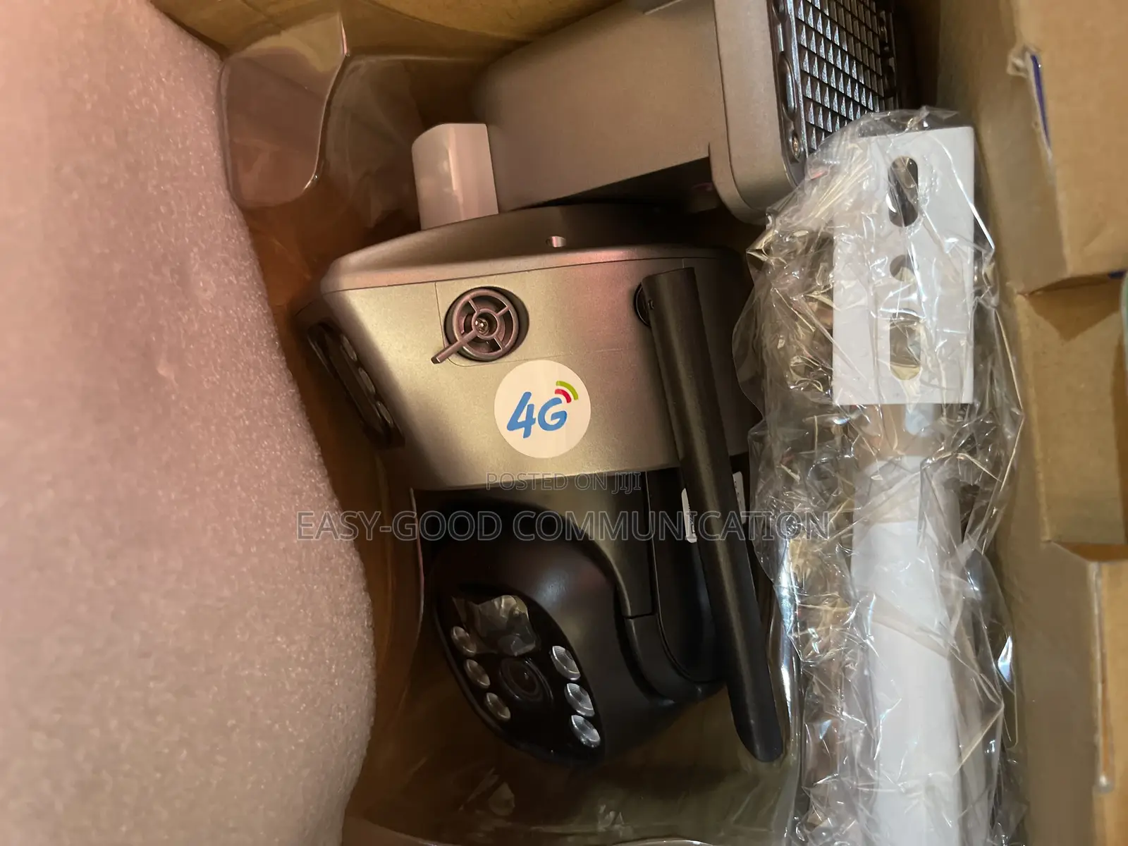 Solar Two Screen Camera Outdoor 5mp