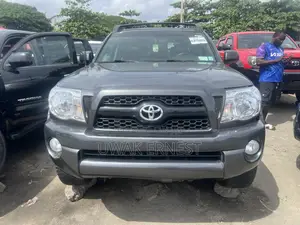 Toyota Tacoma 2012 Gray