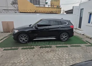 BMW X1 xDrive28i AWD 2017 Black