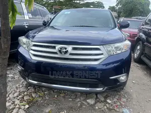Toyota Highlander Limited 2012 Blue