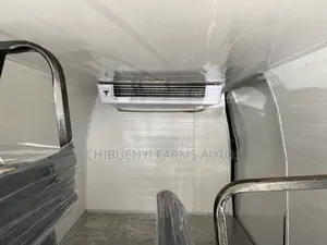 Toyota HiAce 2023 White