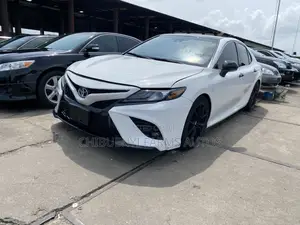 Toyota Camry 2019 White