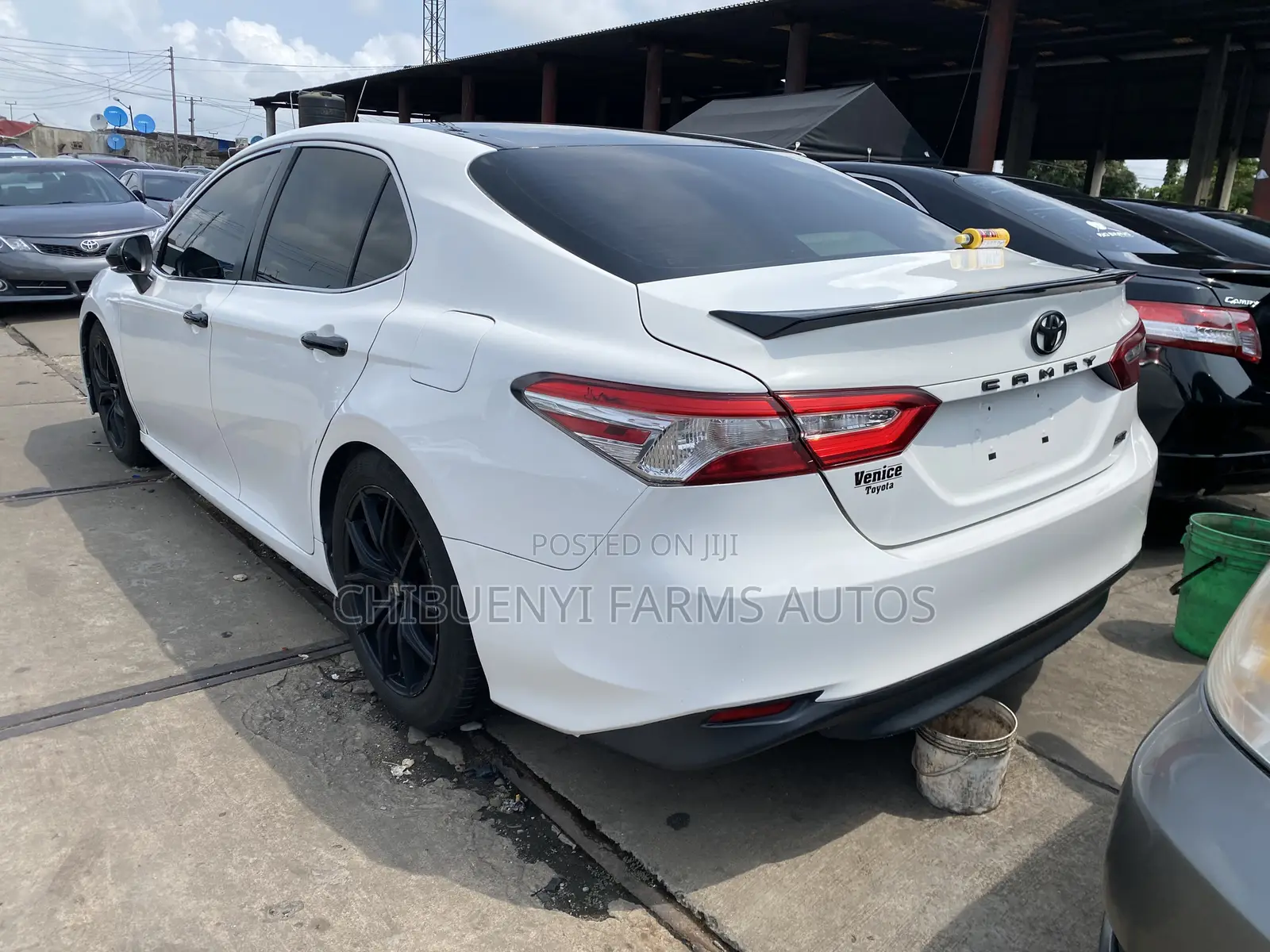 Toyota Camry 2019 White