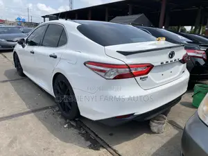 Toyota Camry 2019 White