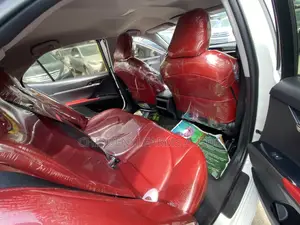 Toyota Camry 2019 White