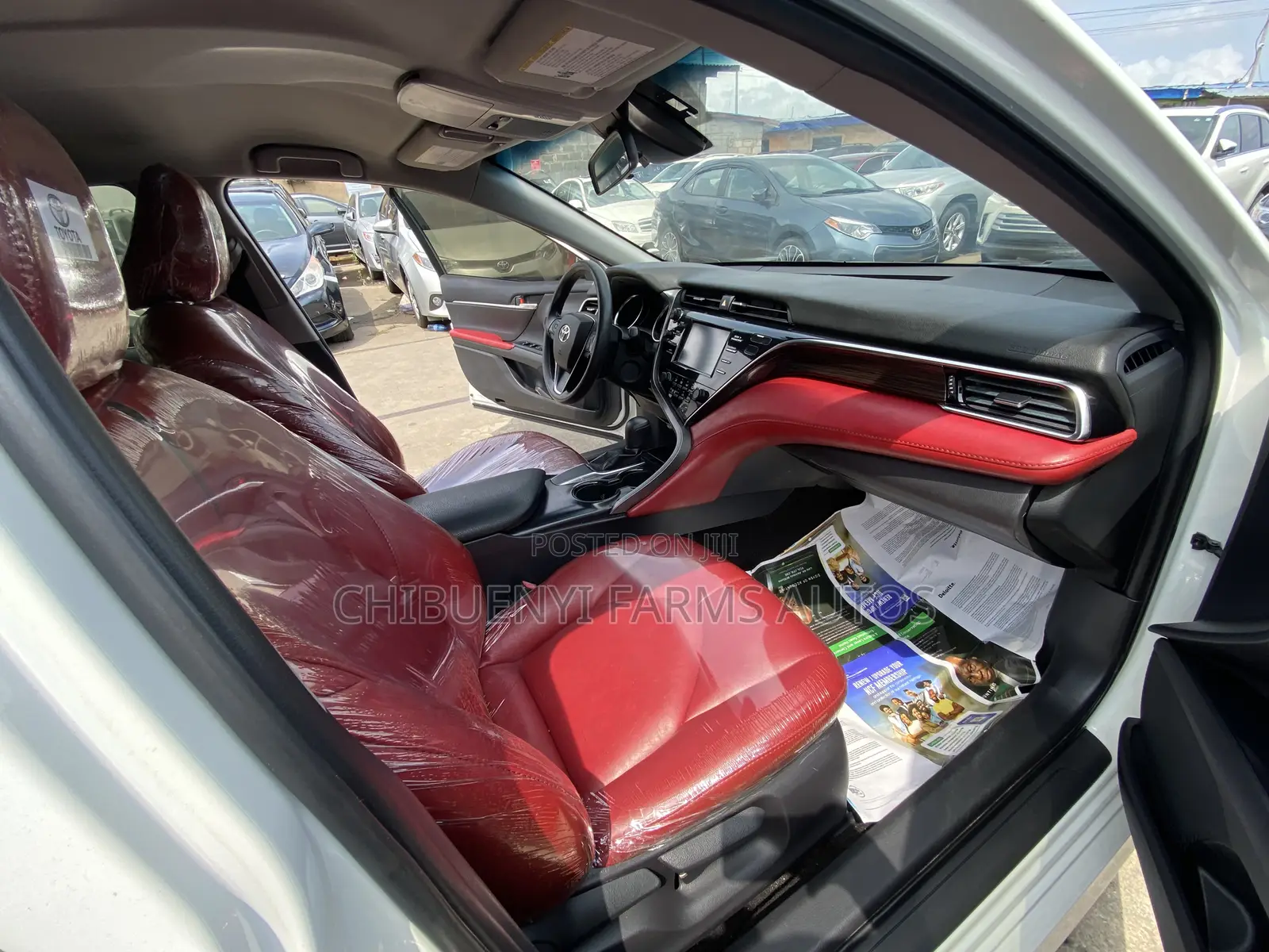Toyota Camry 2019 White