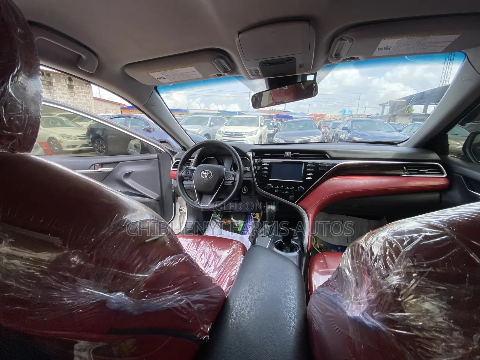 Toyota Camry 2019 White