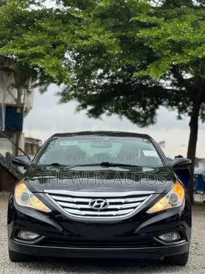 Hyundai Sonata Limited Sedan FWD (2.4L 4cyl 6A) 2012 Black