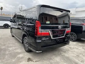 Toyota Granvia 2021 Black