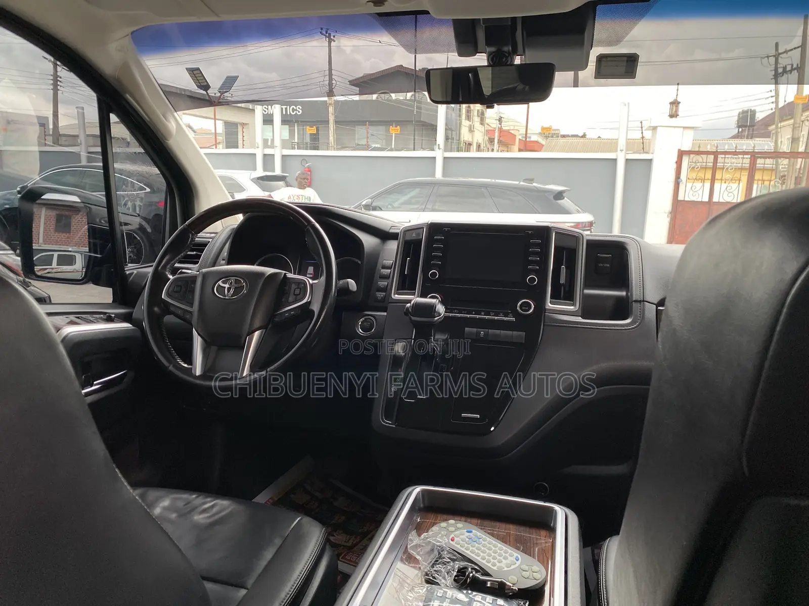 Toyota Granvia 2021 Black