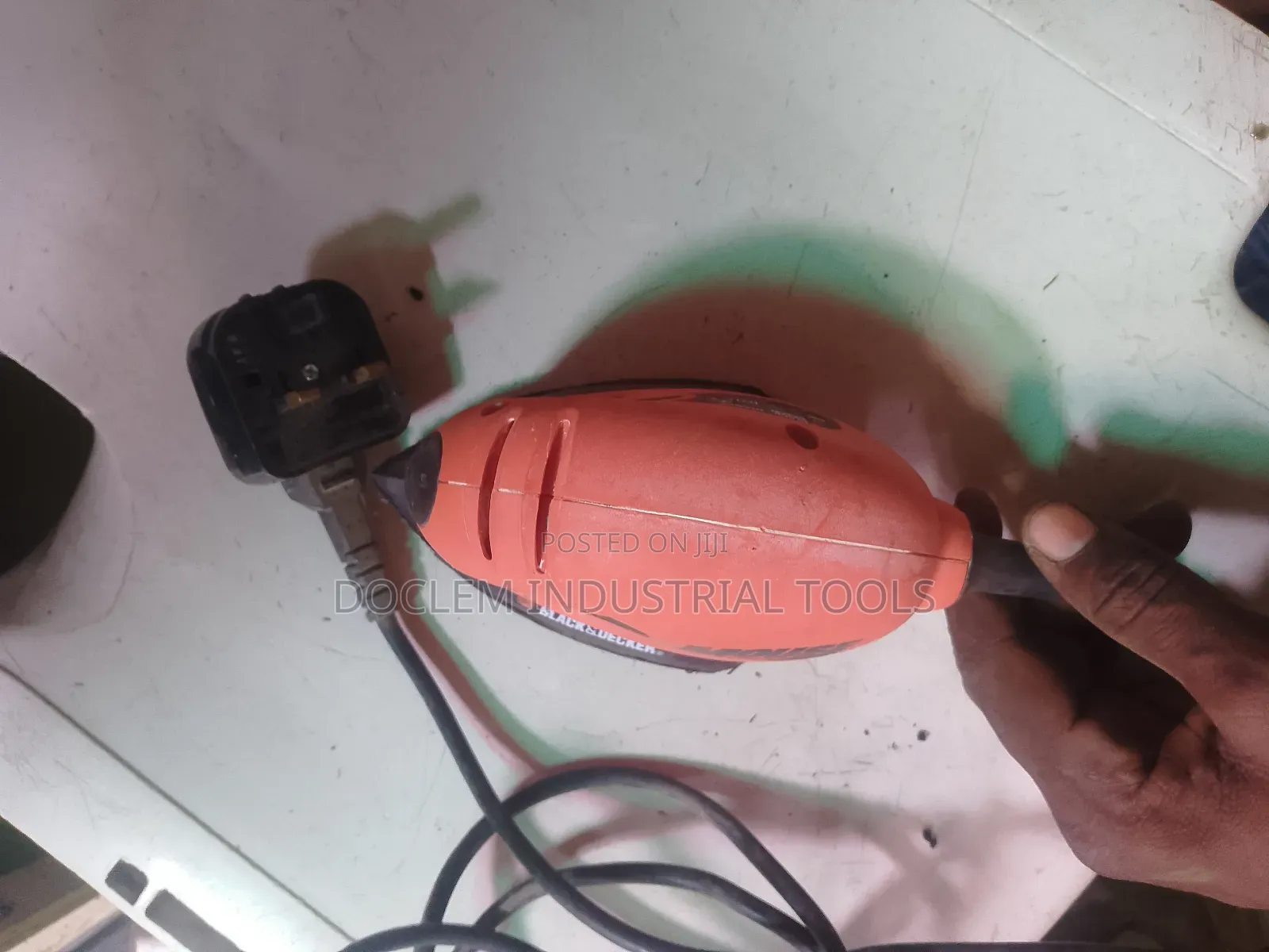 Tokunbo Sandpaper Machine