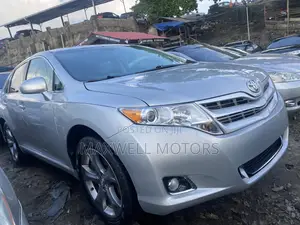 Toyota Venza V6 AWD 2012 Silver