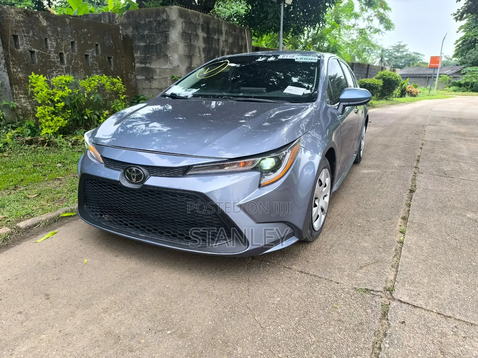 Toyota Corolla LE 2021 Blue