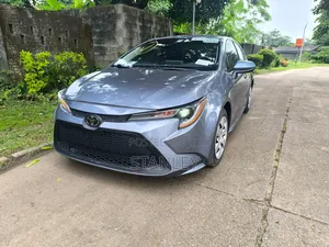 Toyota Corolla LE 2021 Blue