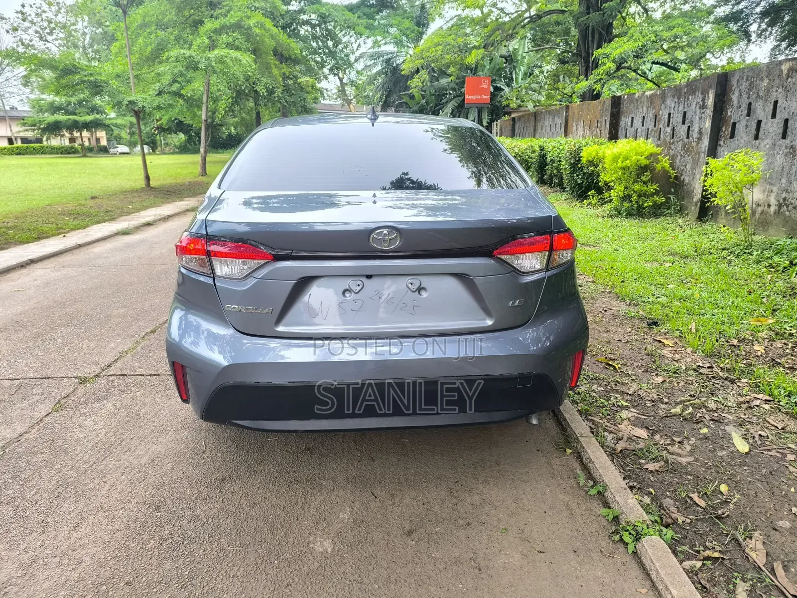 Toyota Corolla LE 2021 Blue