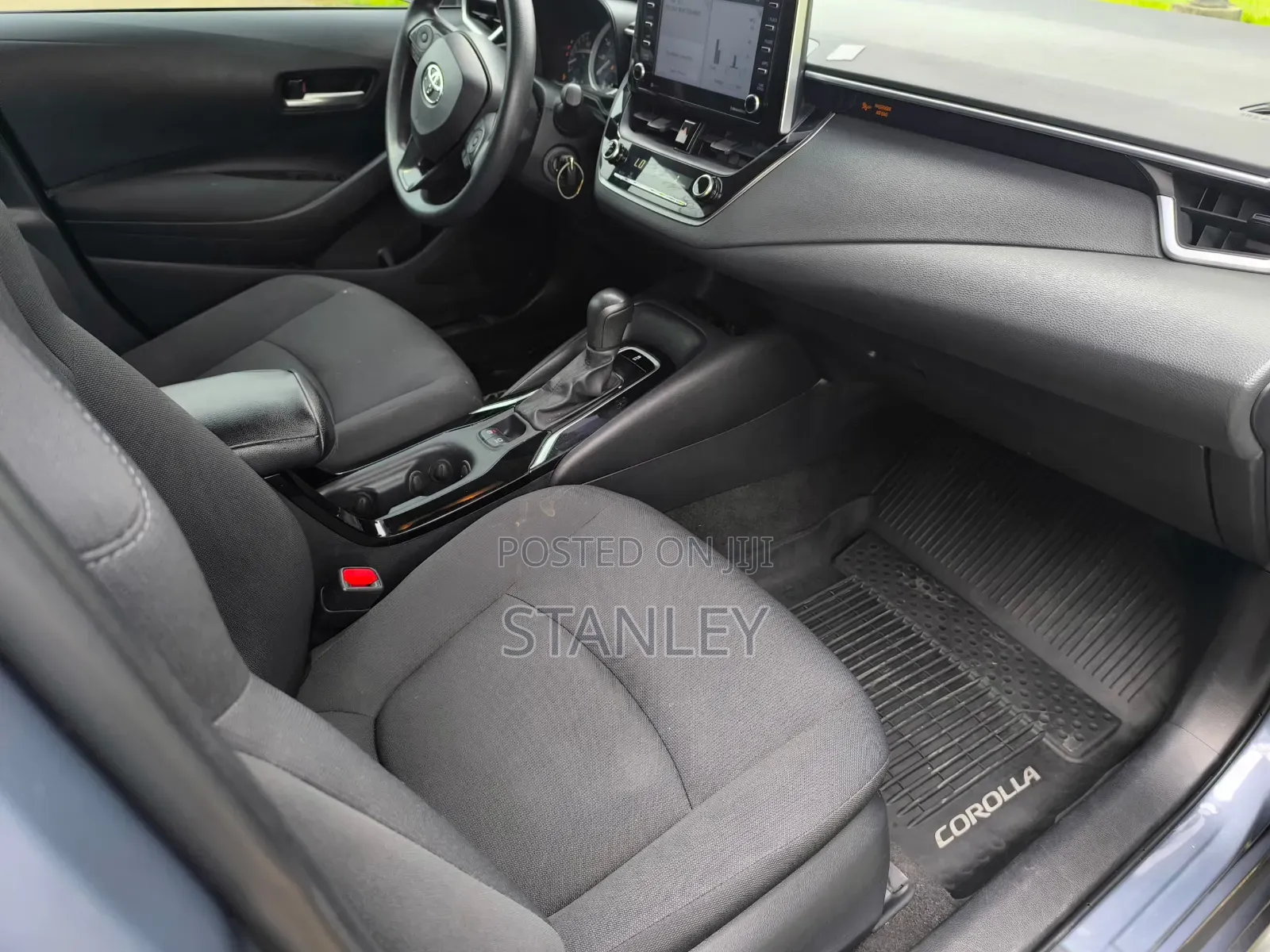 Toyota Corolla LE 2021 Blue